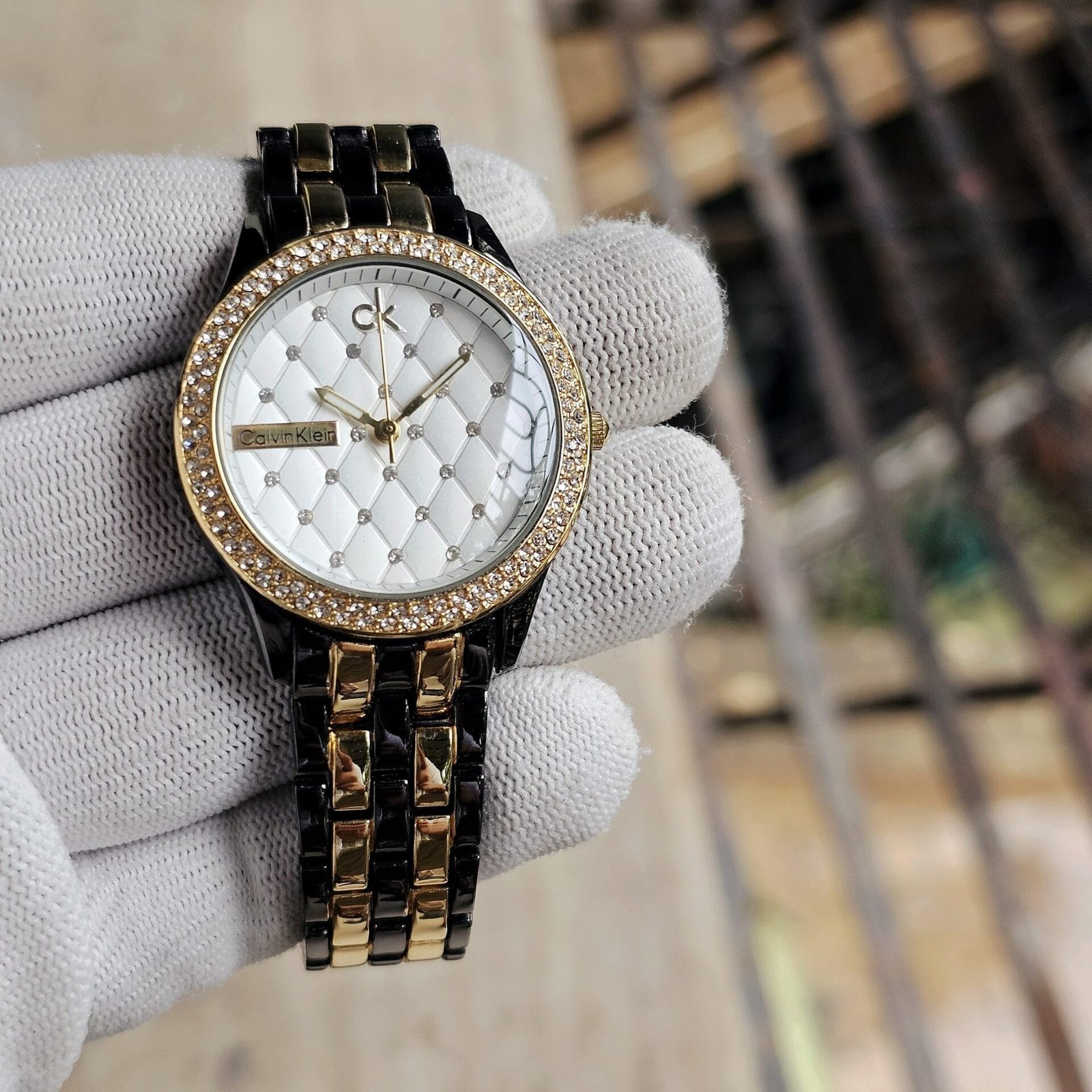 Elegant Women's Designer Analogue Watch – Slim Dial (1)