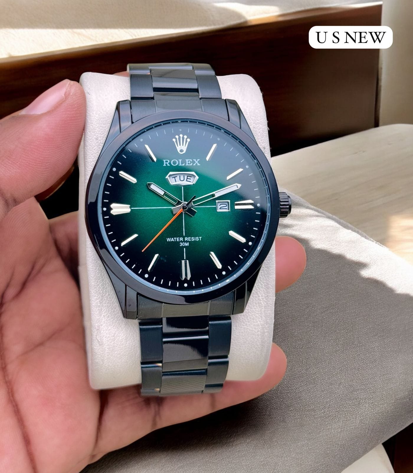 Stylish Men’s Business Casual Analog Watch – Slim Design (4)