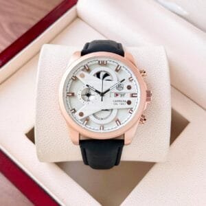 Elegant Men’s Chronograph Watch – Date Display, Suede Leather Band