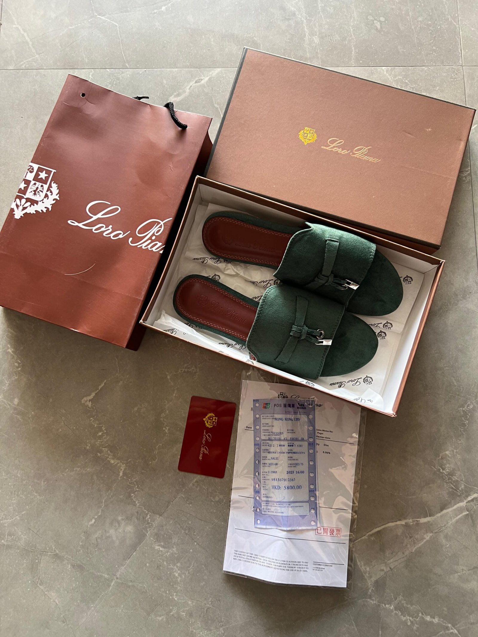 Luxury Flat Sandals for Women | BSBmart