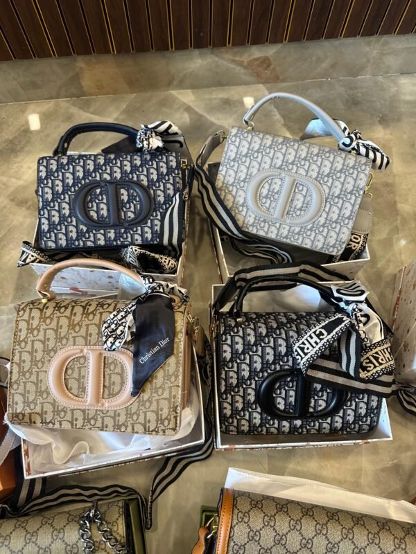 Signature Flap Shoulder Bag for Women BSBmart