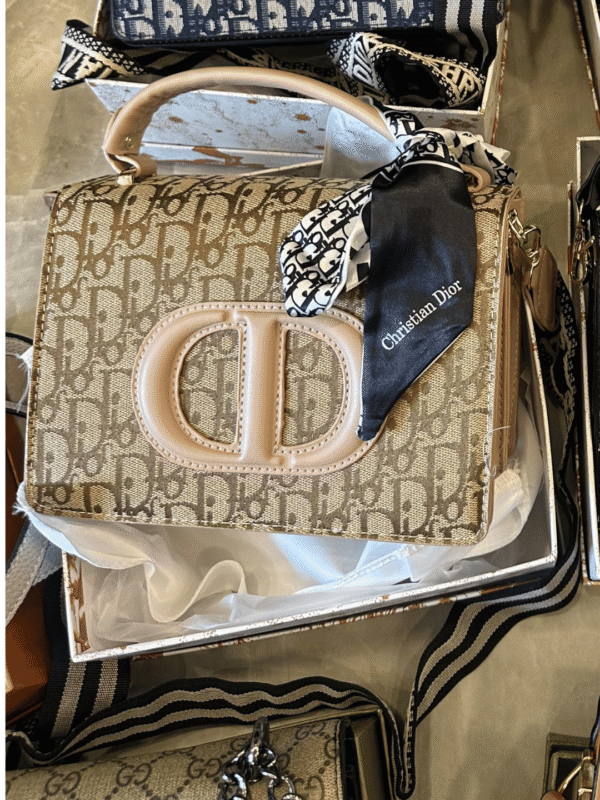 Signature Flap Shoulder Bag for Women BSBmart