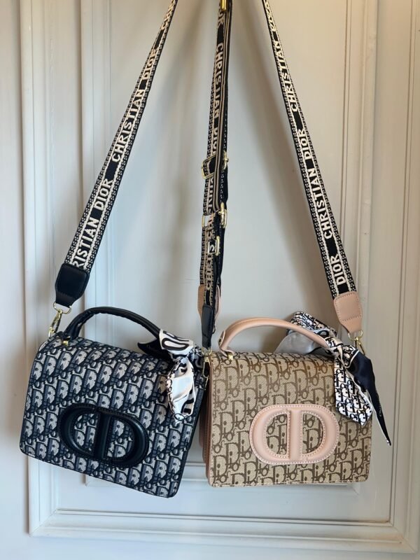 Signature Flap Shoulder Bag for Women BSBmart