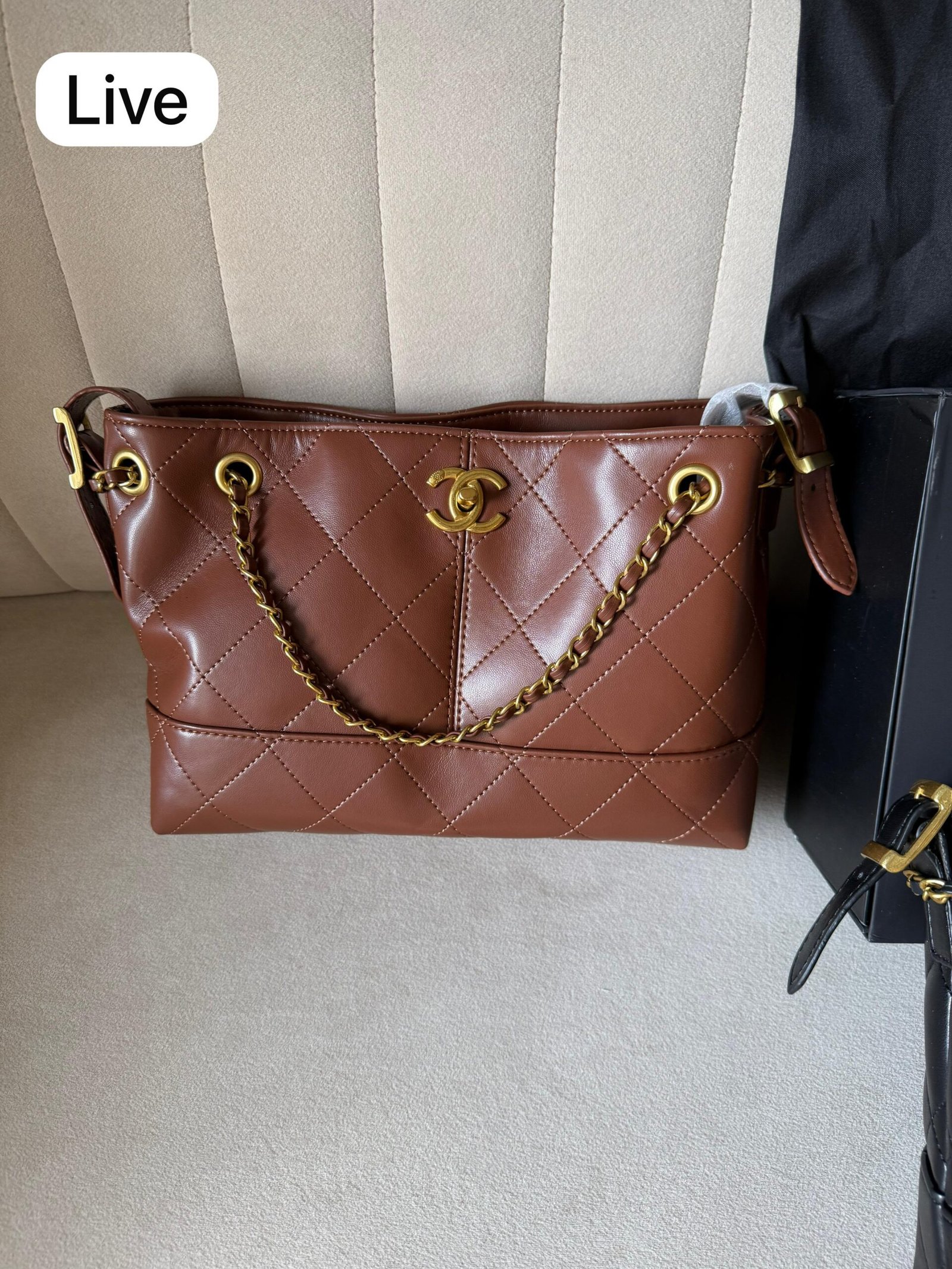 Quilted Calfskin Shopping Bag | BSBmart