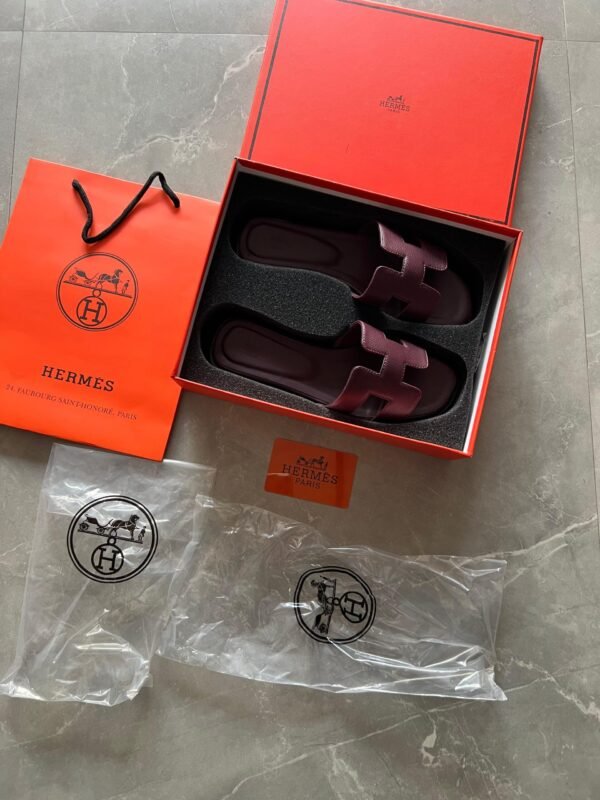 Luxury Flat Sandals for Women | BSBmart