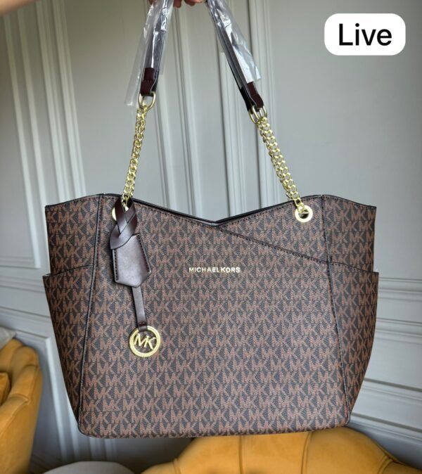 Jet Large Chain Shoulder Bag for Women | BSBmart